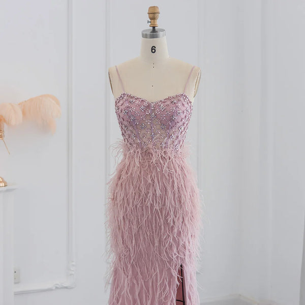 Vestido de Festa com Plumas e Alça Brilho - Modelo Especial