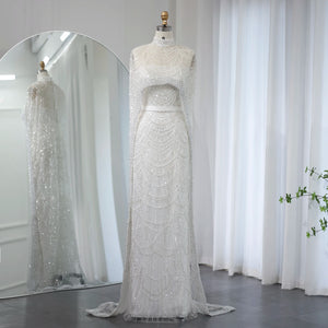 Vestido de Festa Luxuoso com Pérolas e Capa