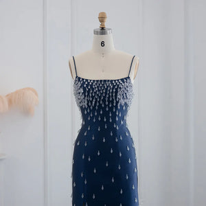 Vestido de Festa Charmoso com Alças Finas e Brilho