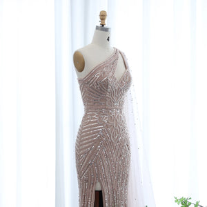 Vestido de Festa Sereia com Detalhes de Pedrarias e Manga Capa