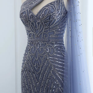 Vestido de Festa Sereia com Detalhes de Pedrarias e Manga Capa