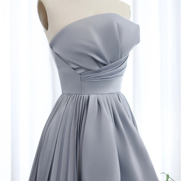 Vestido de Festa Longo Encantador em Tule com Cristais