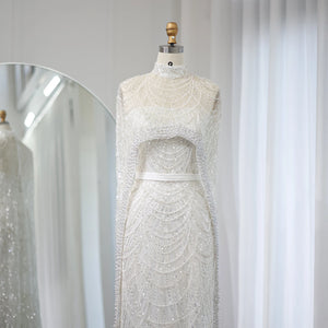 Vestido de Festa Luxuoso com Pérolas e Capa