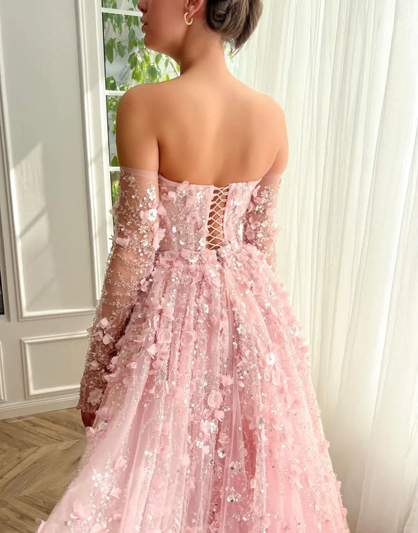 Vestido de Festa Longo Luxo com Cascata de Flores e Pedraria - Modelo Especial