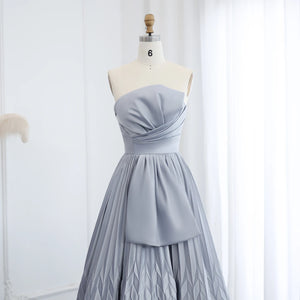 Vestido de Festa Longo Encantador em Tule com Cristais