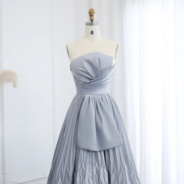 Vestido de Festa Longo Encantador em Tule com Cristais