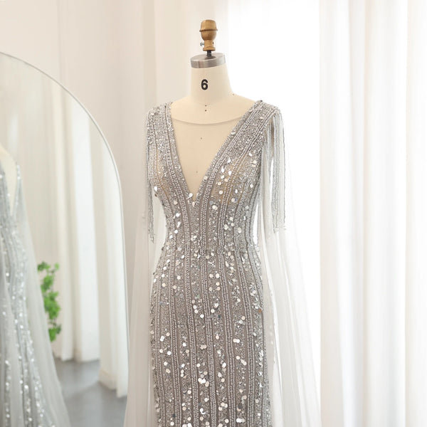 Vestido de Festa Longo Prateado com Decote V Brilho - Modelo Especial