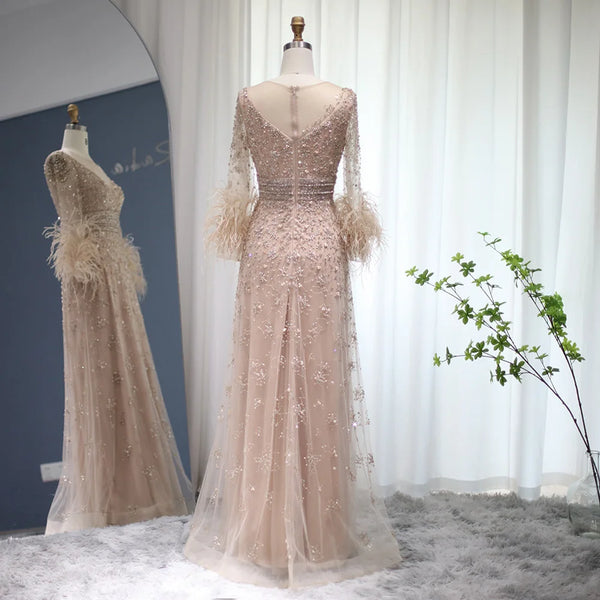 Vestido de Festa Longo Gala com Detalhes em Plumas (Pronta Entrega)