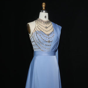 Vestido de Festa Luxo em Cetim e Jóias