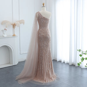 Vestido de Festa Sereia com Detalhes de Pedrarias e Manga Capa