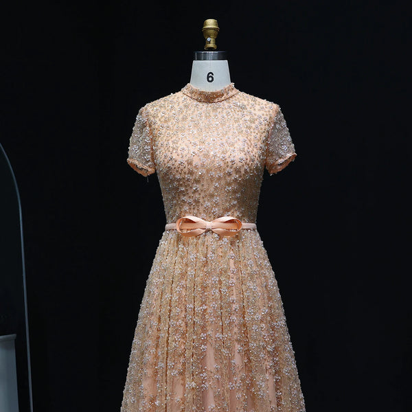 Vestido de Festa Luxo Clássico Cravejado em Cristais
