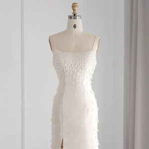 Vestido de Festa Charmoso com Alças Finas e Brilho