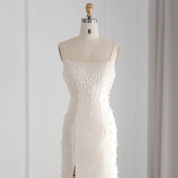 Vestido de Festa Charmoso com Alças Finas e Brilho