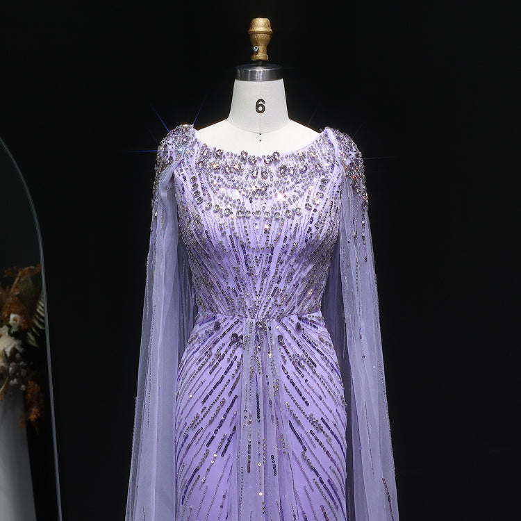 Vestido de Festa Maxi Luxo Adornado em Cristais com Capa e Busto Detalhado