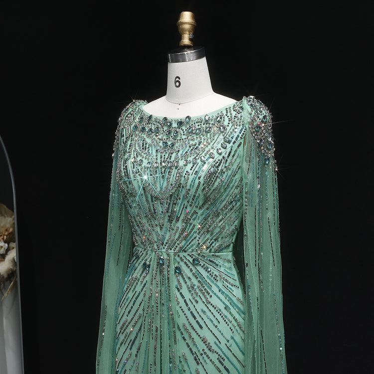 Vestido de Festa Maxi Luxo Adornado em Cristais com Capa e Busto Detalhado
