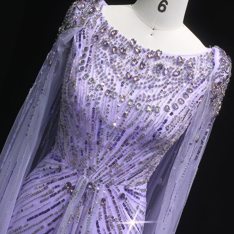 Vestido de Festa Maxi Luxo Adornado em Cristais com Capa e Busto Detalhado