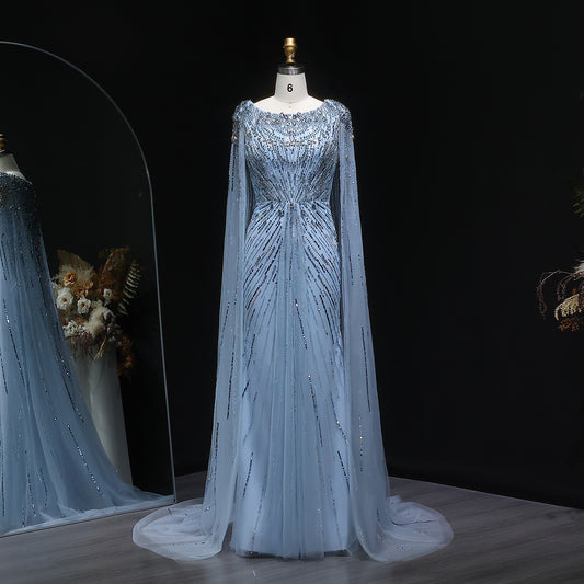 Vestido de Festa Maxi Luxo Adornado em Cristais com Capa e Busto Detalhado