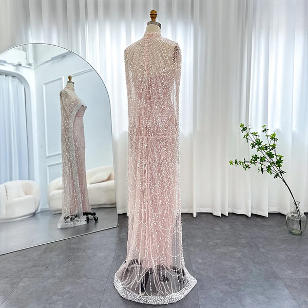 Vestido de Festa Luxuoso com Pérolas e Capa