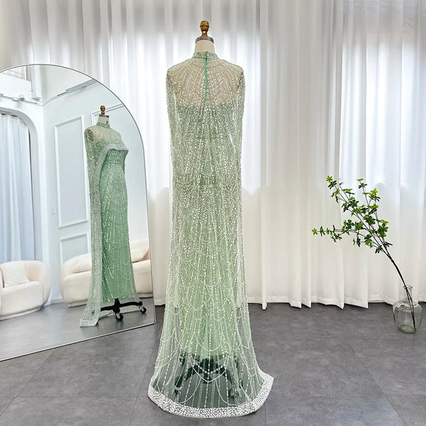 Vestido de Festa Luxuoso com Pérolas e Capa
