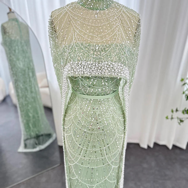 Vestido de Festa Luxuoso com Pérolas e Capa