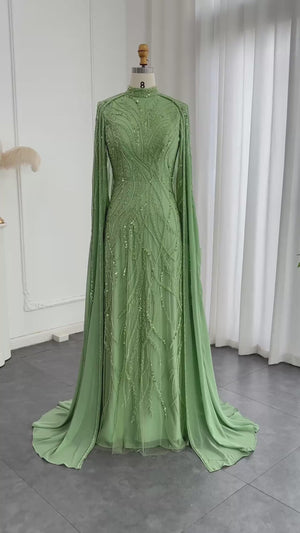 Vestido de Festa Luxo Imperial com Capa Detalhada em Pedrarias