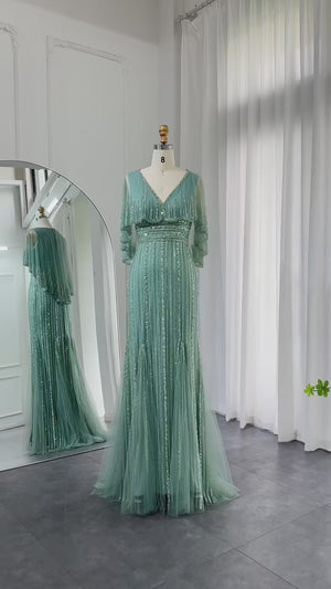 Vestido de Festa Luxo com Detalhes em Cristais e Manta Elegante - Modelo Especial