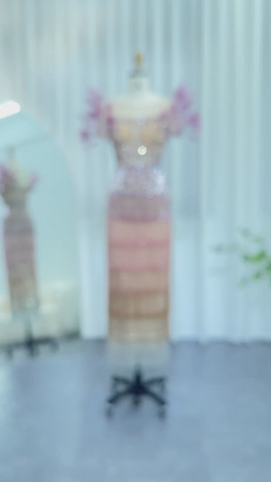 Vestido de Festa Luxo Alta Costura com Detalhes em Plumas