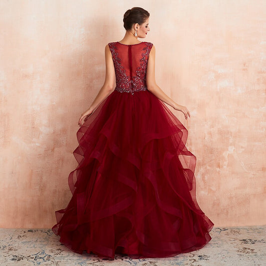 Vestido de Festa Luxo com Tule em Camadas e Decoração em Cristais - (Pronta Entrega)