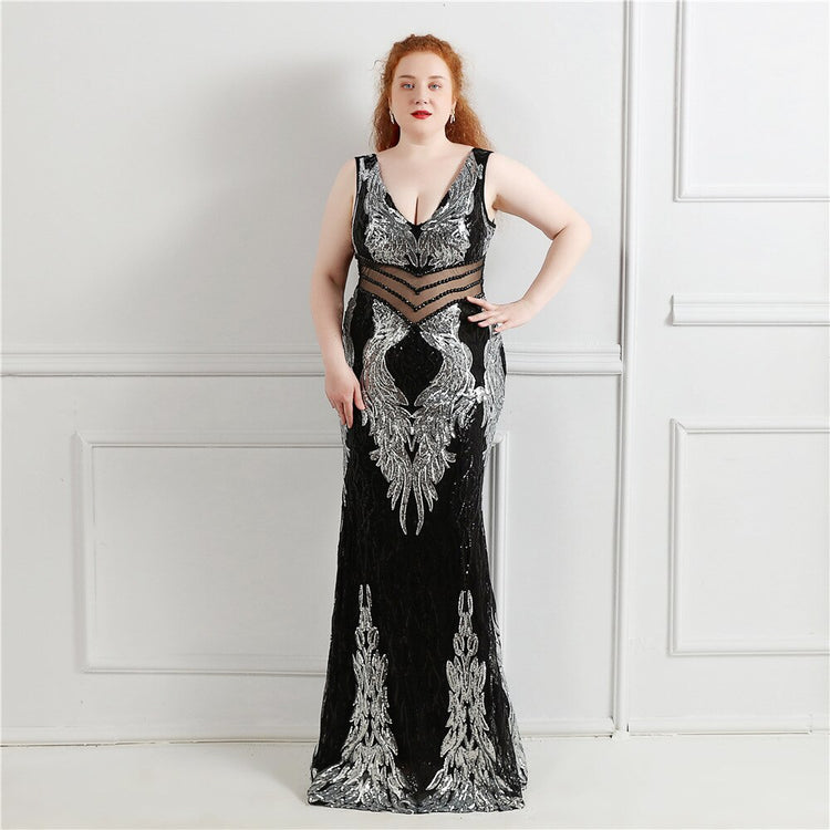 Vestido de Festa Plus Size Longo com Detalhes em Paet s Preto com