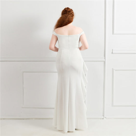 Vestido de Festa Plus Size Luxo com Detalhe em Laço Branco