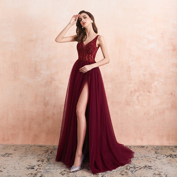 Vestido de Festa Longo em Tule com Detalhes em Cristais (Pronta Entrega)