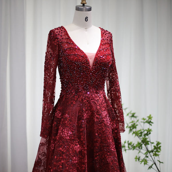 Vestido de Festa Luxo Rainha com Detalhes Florais - Modelo Especial