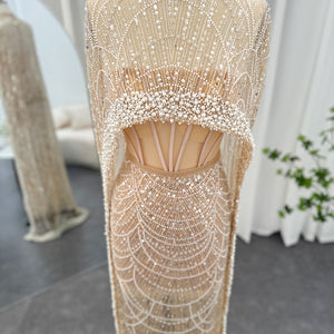 Vestido de Festa Luxuoso com Pérolas e Capa