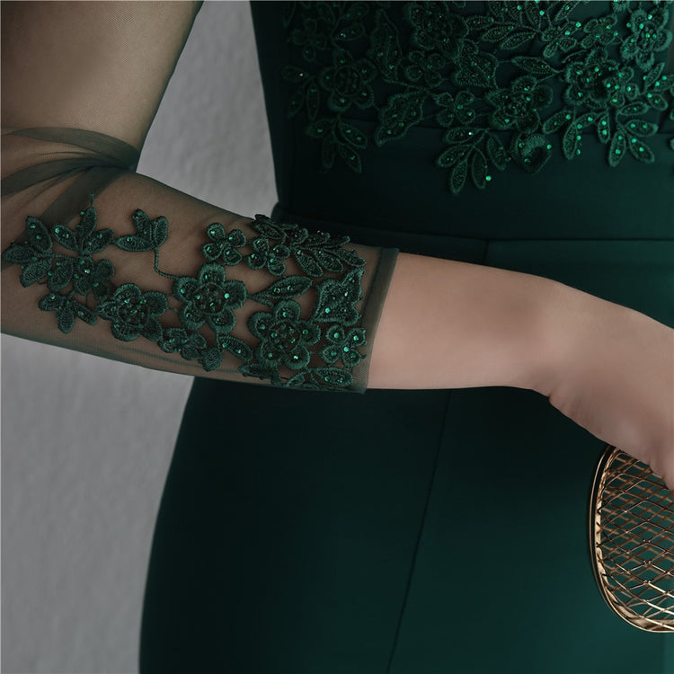 Vestido de Festa Longo com Detalhes em Renda e Apliques Florais Verde