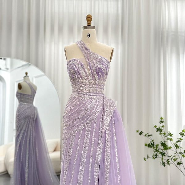 Vestido de Festa Luxo Ombro Assimétrico e Cauda em Tule - Modelo Especial
