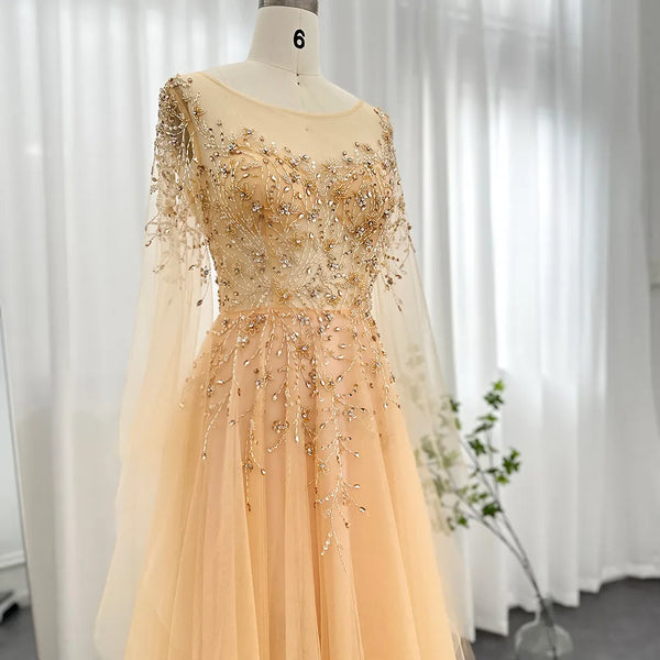 Vestido de Festa Dourado com Manga Detalhada - Modelo Especial