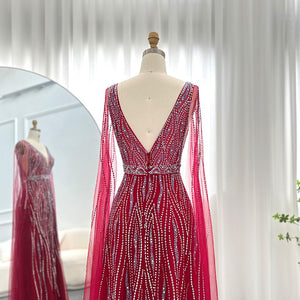Vestido de Festa Luxo Decorado em Cristais e com Manga Capa