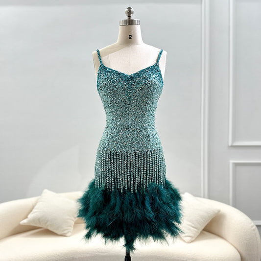Vestido de Festa Curto com Plumas - Modelo Especial