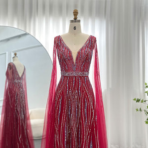 Vestido de Festa Luxo Decorado em Cristais e com Manga Capa