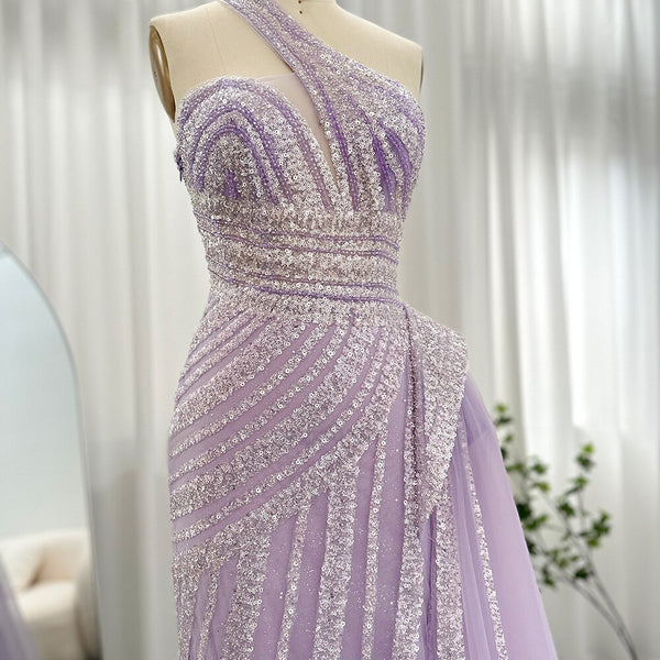 Vestido de Festa Luxo Ombro Assimétrico e Cauda em Tule - Modelo Especial