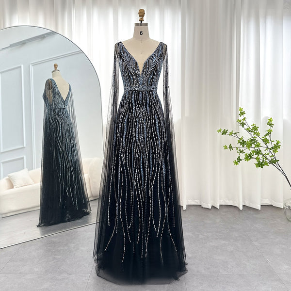 Vestido de Festa Luxo Decorado em Cristais e com Manga Capa