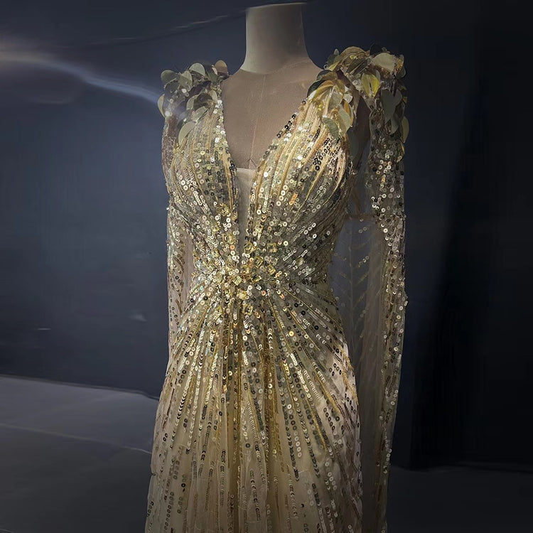 Vestido de Festa Luxo Kate Dourado com Maxi Capa - Modelo Especial
