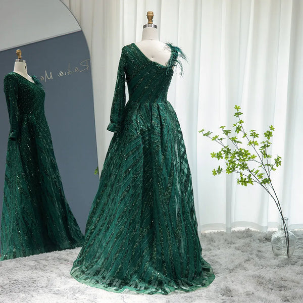 Vestido de Festa com Pluma Adornado com Brilho - Modelo Especial