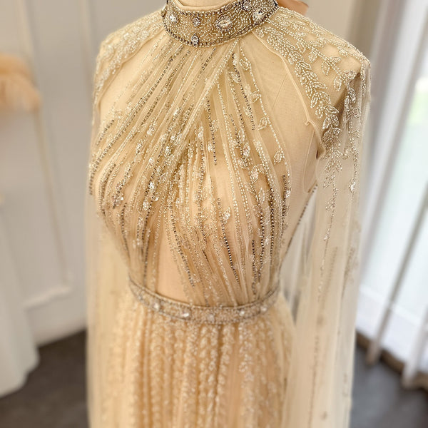 Vestido de Festa Maxi Luxo em Tecido Fluído Cravejado em Cristais - Modelo Especial
