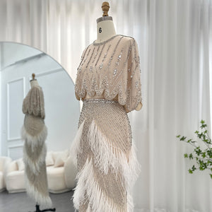 Vestido de Festa Alta Costura em Duas Peças Decorado com Strass e Plumas