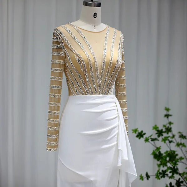 Vestido de Festa Longo com Abertura Branco e Manga Ilusões - Modelo Especial