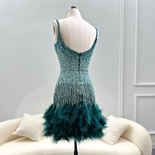 Vestido de Festa Curto com Plumas - Modelo Especial