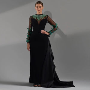 Vestido de Festa Longo Preto Majestoso com Detalhes Cristal