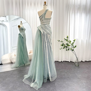 Vestido de Festa Luxo Ombro Assimétrico e Cauda em Tule - Modelo Especial