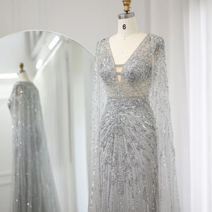 Vestido de Festa Luxuoso com Pedraria e Capa - Modelo Especial